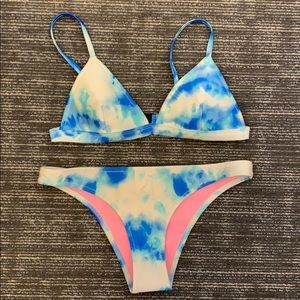 Great condition triangl tie dye bathing suit